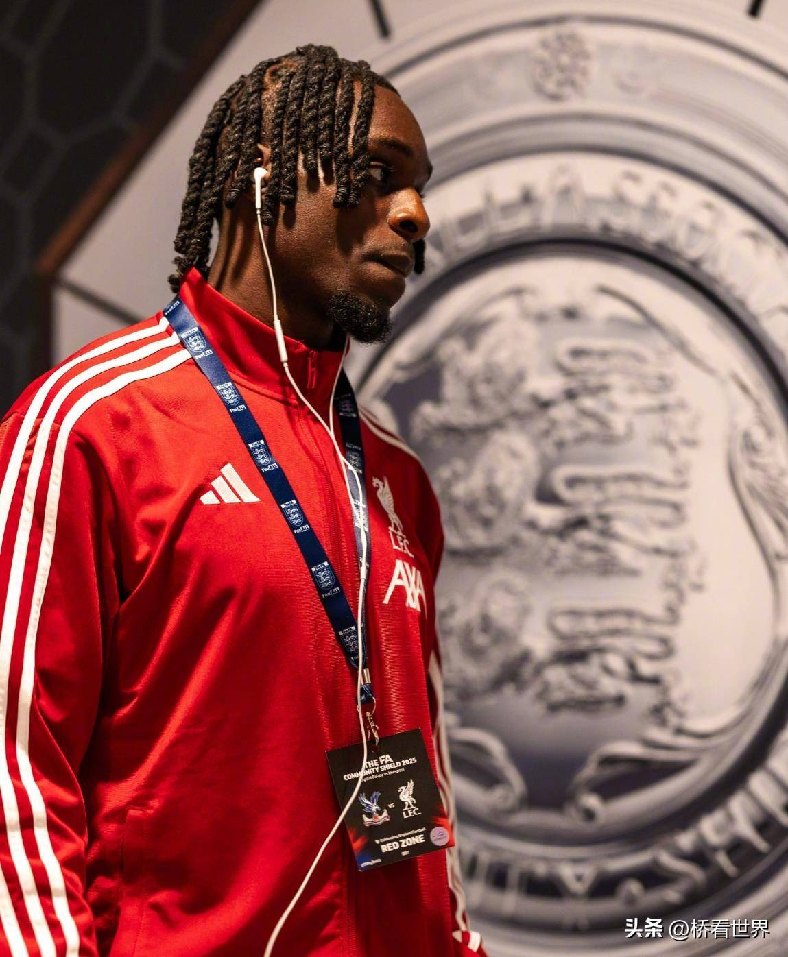 社区盾赛程吃紧，利物浦赛后队长鼓劲，管理层满意，阵容厚度经受考验(曼联官方晒海报预热社区盾杯)-满冠网页版