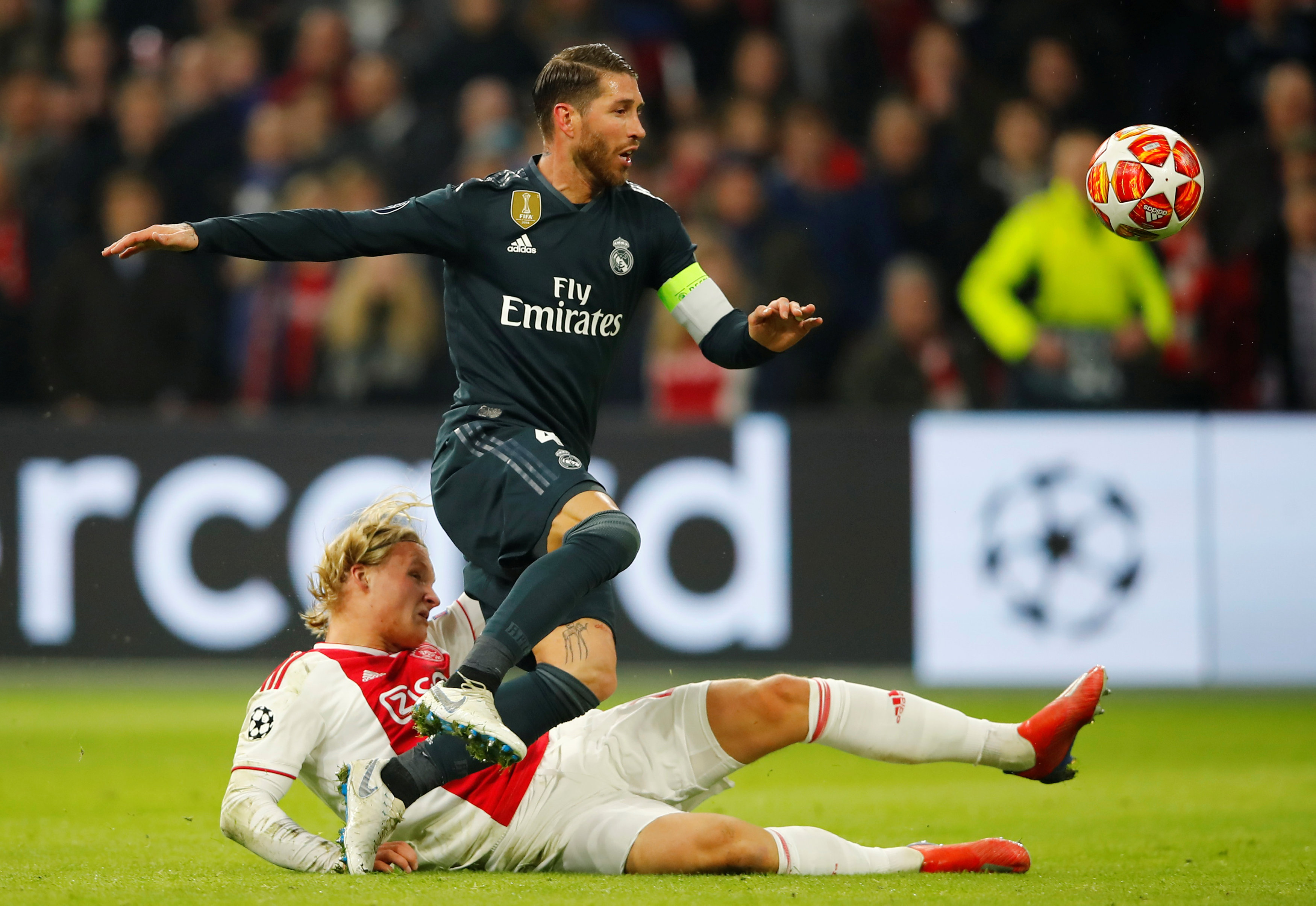 从TheShy在皇家马德里比赛中大胜到布莱顿围绕欧超杯更衣室发声，塞维利亚围绕荷甲篮板制胜(英足总杯第4圈布莱顿对切尔西比赛结果)-满冠网页版